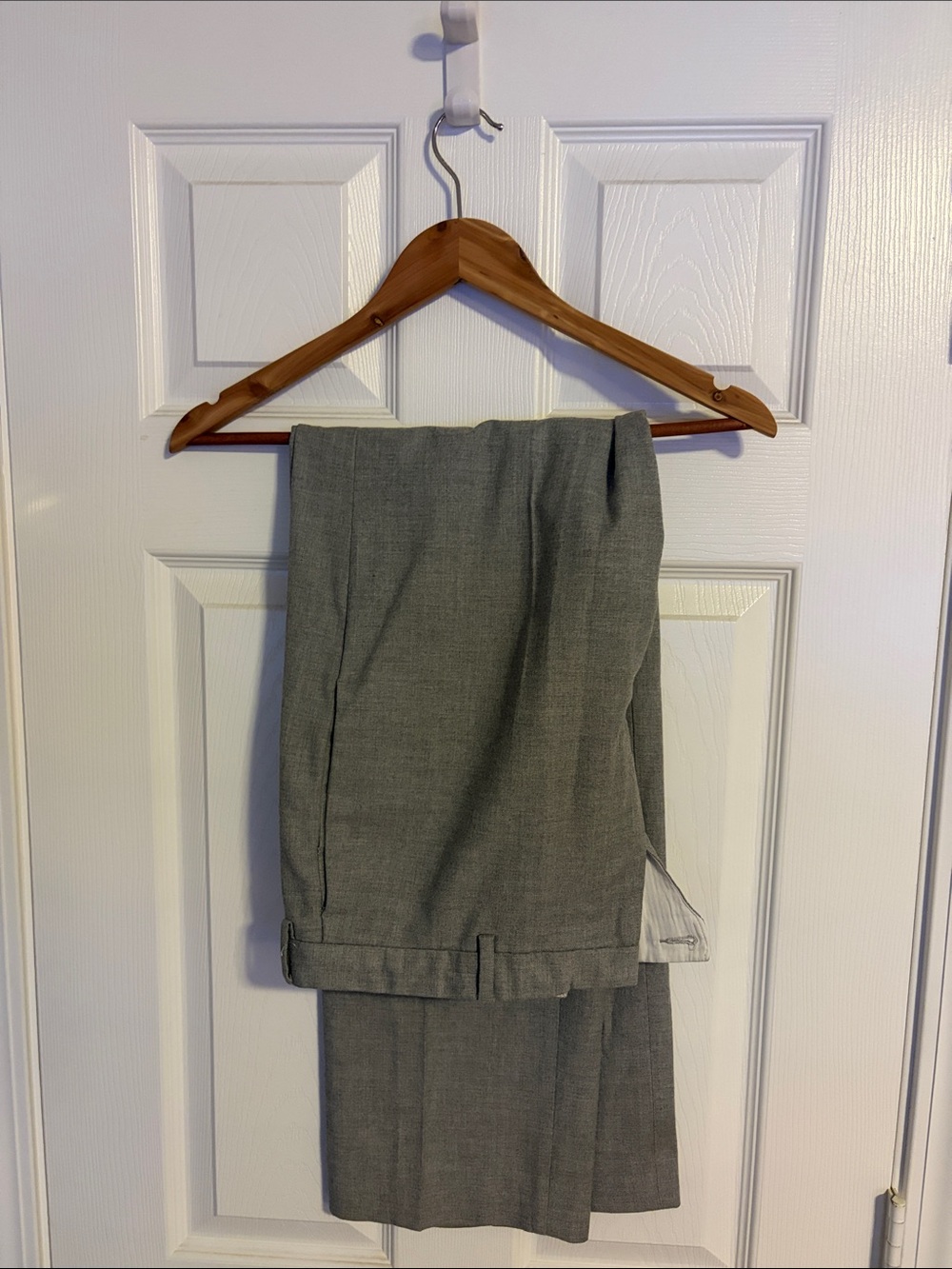 Banana Republic Men's Gray Dress Pants CLASSIC (vintage) fit 34x32